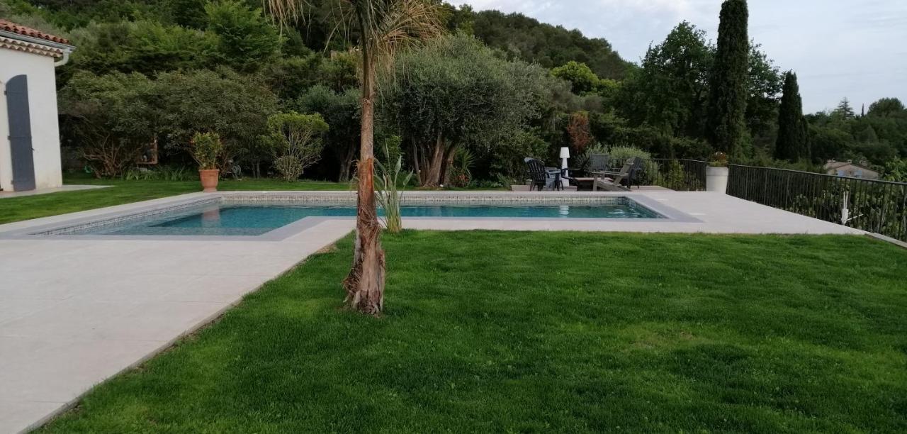 Les Lodges De L'Oliveraie De Virevent Grasse Exteriér fotografie